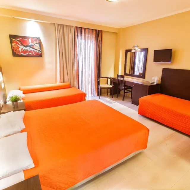 غرفة عائلية، Sofia Hotel 4/10