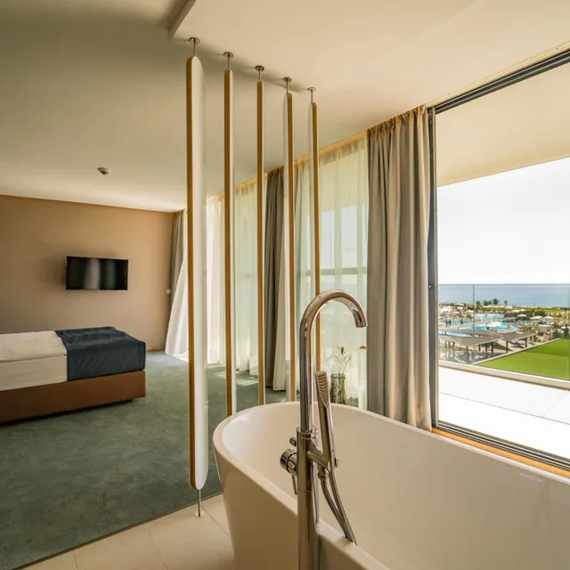 غرفة سيغنتشر بإطلالة على البحر، Wave Resort 8/10