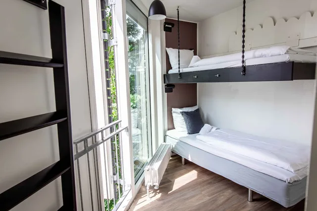 3 Bedrooms, Apartment, 1 Double and 2 Bunk Beds, Street Side View, Kolding Hotel Apartments 2/7