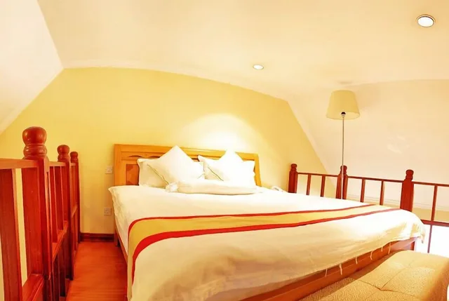 1 Bedroom, Executive, Suite, King Bed, Gold Crest Hotel Arusha 1/2
