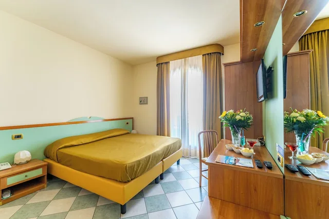 غرفة سوبيريور ثلاثية بسرير كوين وسرير فردي، Villa Elena 4/7
