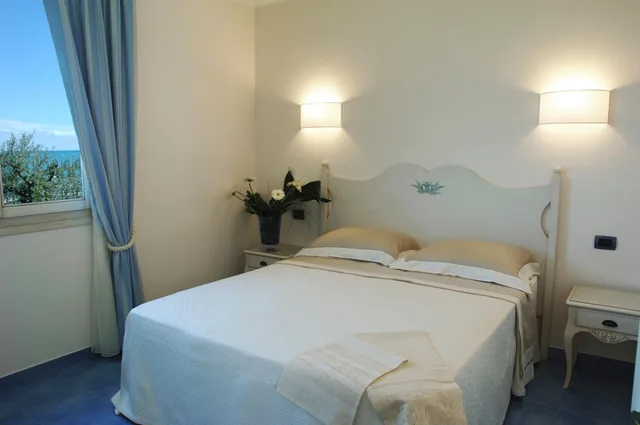 جناح ديلوكس بجاكوزي، Baia Delphis Resort 5/5