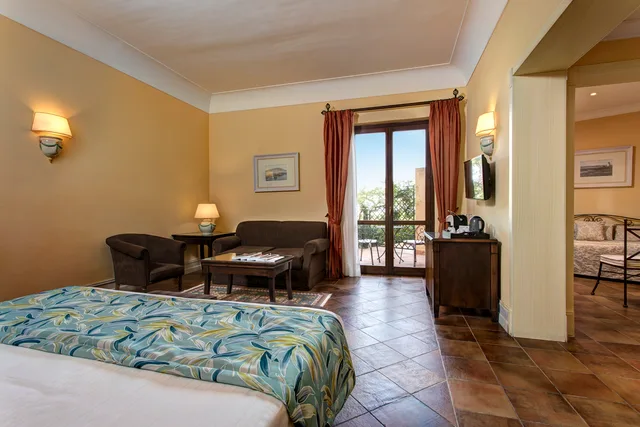غرفة سوبيريور بسرير مزدوج أو سريرين منفصلين بشرفة، The Baglio Oneto Dei Principi of San Lorenzo Luxury Wine Resort 1/3
