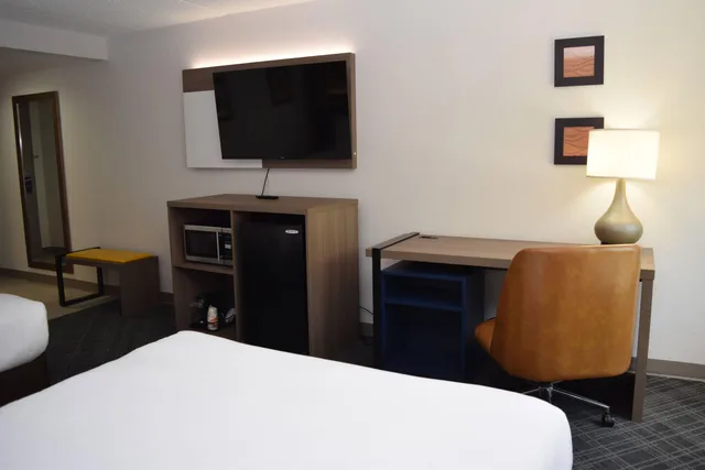غرفة بسريرين كوين لذوي الإعاقة، Comfort Inn & Suites Syracuse-Carrier Circle 4/10