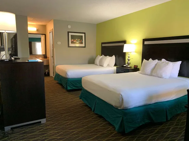 غرفة بسريرين كوين للمدخنين، Best Western Inn Florence 3/4
