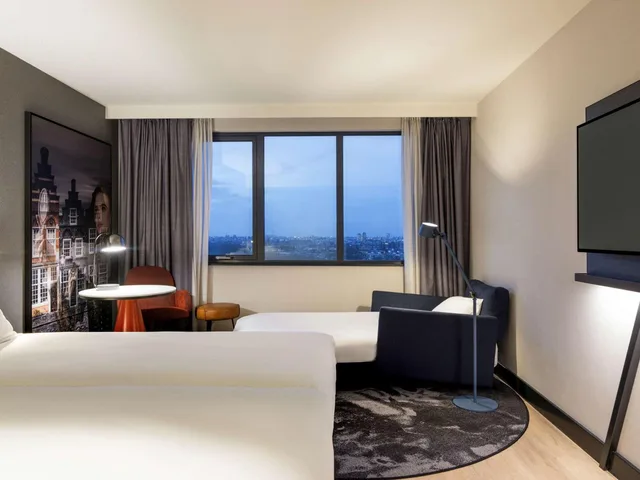 Privilege, Single Bed, Sofa, Mercure Amsterdam City Hotel 3/7