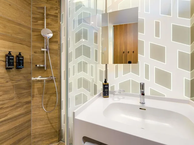 غرفة سوبيريور بسرير مزدوج، Mercure Zurich City 9/10
