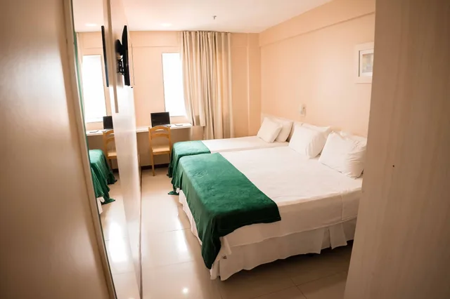 غرفة عائلية ثلاثية بسرير مزدوج وسرير فردي، Green Hoteis Cabo Frio 1/3