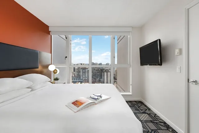 شقة سكنية قياسية بسريرين كوين بغرفتي نوم بمطبخ، WorldMark Vancouver The Canadian 1/6