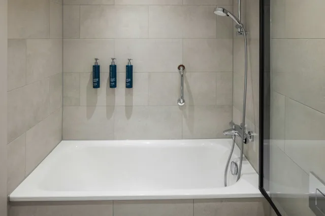 غرفة بريميوم بسرير مزدوج مع أريكة، Hilton Leeds City 6/8