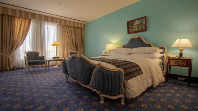 غرفة كلاسيكية بسرير كينج، فندق انتركونتيننتال - الطائف (Intercontinental Taif) 1/2