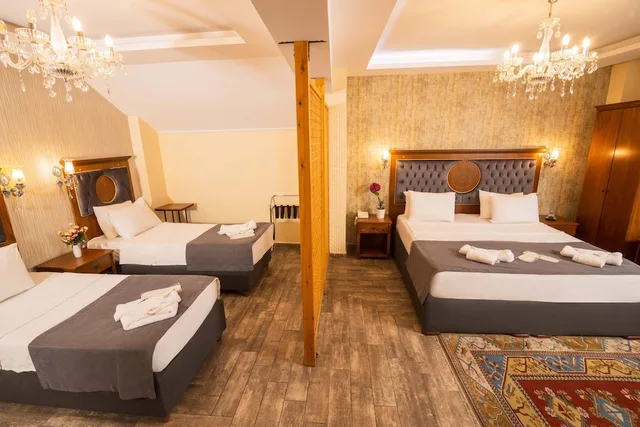 غرفة اقتصادية رباعية بسريرين منفصلين وسرير كينج مع أريكة في الطابق الأرضي، Ala Sofia Hotel 5/10