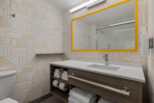جناح استوديو بسريرين كوين مع أريكة، Home2 Suites by Hilton Ames 4/6
