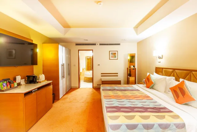 جناح ديلوكس بسرير كوين، Fortune Park Lakecity Thane 1/2