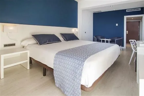 غرفة سوبيريور بسرير مزدوج أو سريرين منفصلين، Catalonia del Mar - Adults Only 1/1