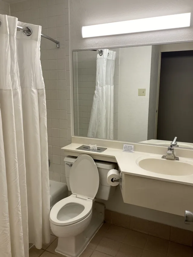 جناح سوبيريور بسرير كينج بغرفتي نوم، Hotel Mesa Albuquerque Midtown 9/10