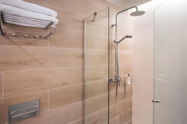 غرفة ديلوكس بسرير مزدوج، B&B HOTEL Lleida 6/7