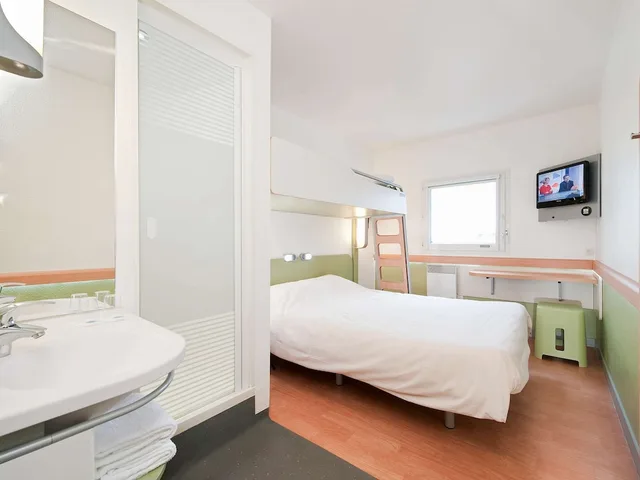 غرفة بسرير مزدوج، Ibis Budget Le Puy En Velay 5/7