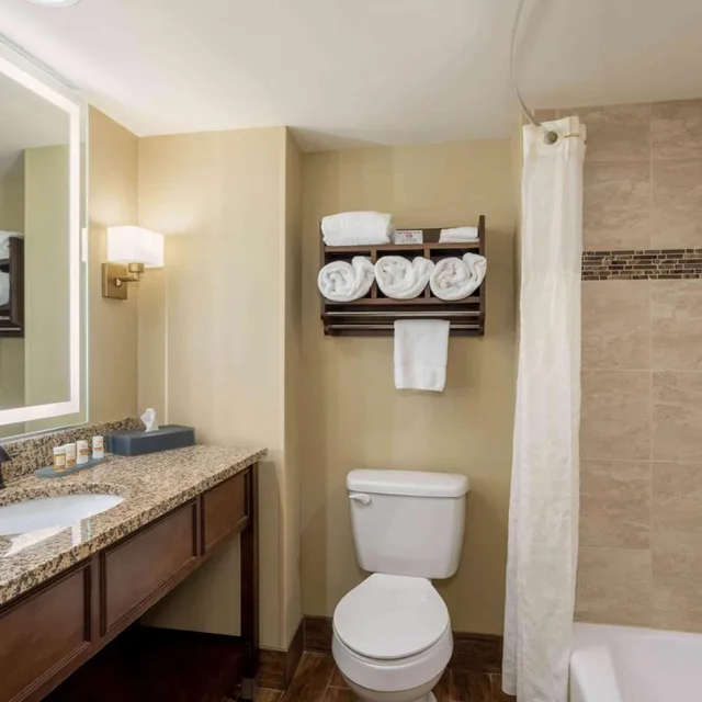 غرفة، La Quinta Inn Suites Pigeon Forge 4/4