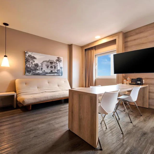 جناح بسرير مزدوج مع أريكة، Ibis Torreon 6/10