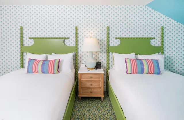 غرفة بريميوم بسريرين كوين بإطلالة على المرفأ، Harbour View Inn 2/7