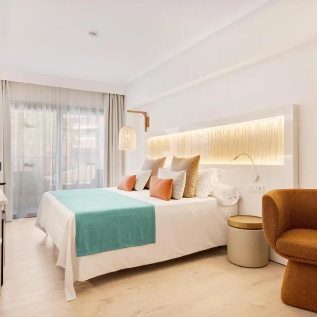 جناح جونيور بشرفة، Ipanema Beach Hotel 5/10