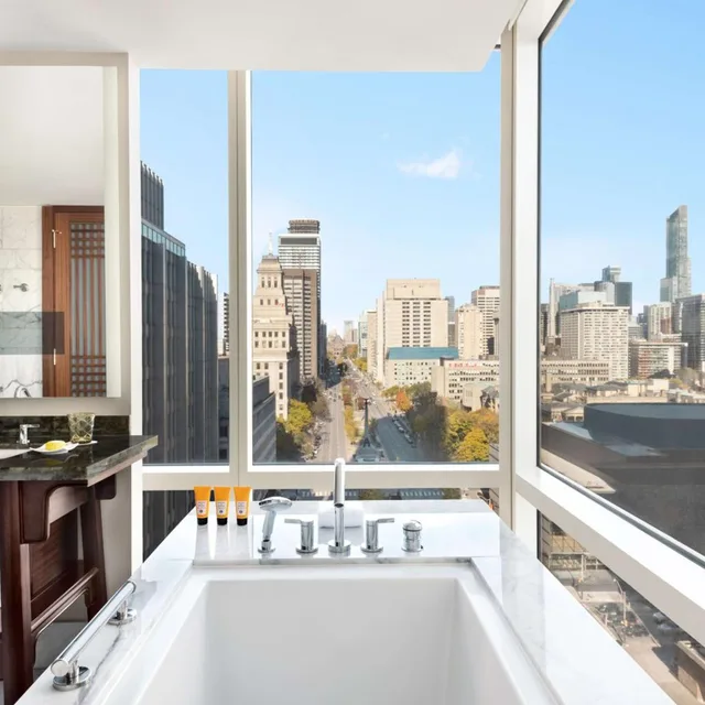 غرفة بريميير بإطلالة، Shangri-La Toronto 9/10