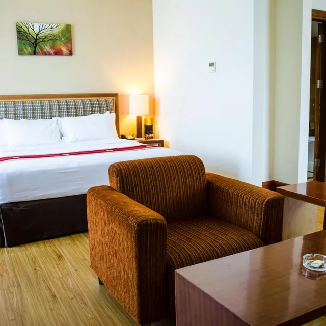 غرفة تنفيذية كلوب، SWISS-BELHOTEL MALEOSAN MANADO 5/10