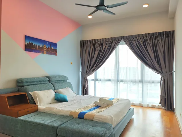 4 Bedrooms, Design, Apartment, 4 Beds, 2 King Beds, Queen Bed, Partial Sea View, Sunset & Seaview Vacation Condo City Centre @ IMAGO Shopping Mall 3/7