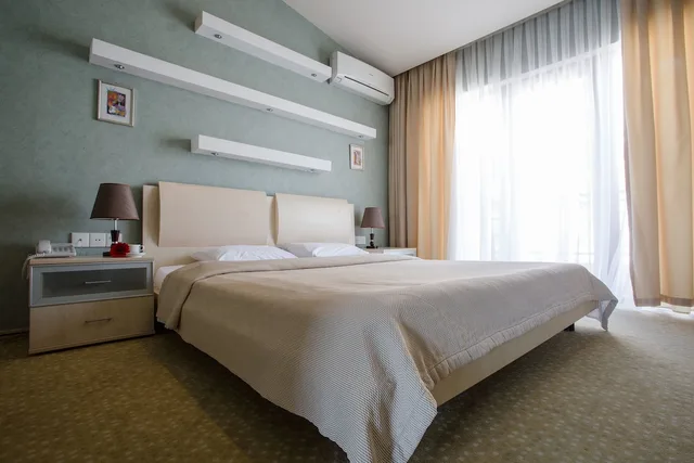 غرفة قياسية بسرير كوين، Austin Hotel Baku 1/4