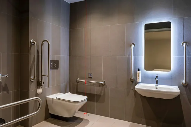 Cocoon 2, Single Bed, Accessible, Zedwell Piccadilly Circus 3/3
