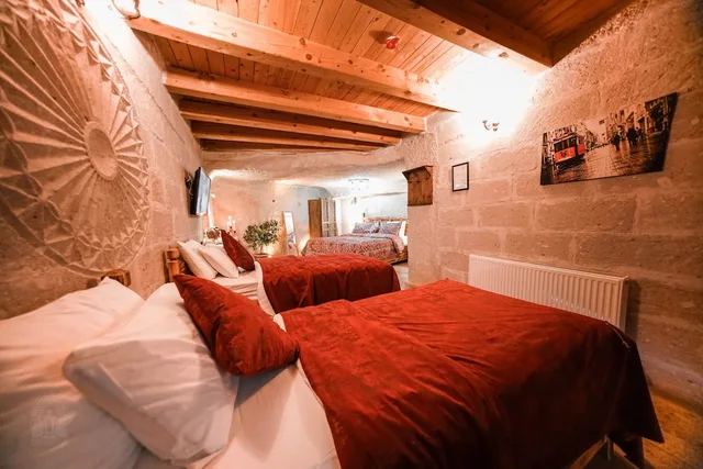 Cave, Junior Suite, Family، Zeus Cave Suites 3/5