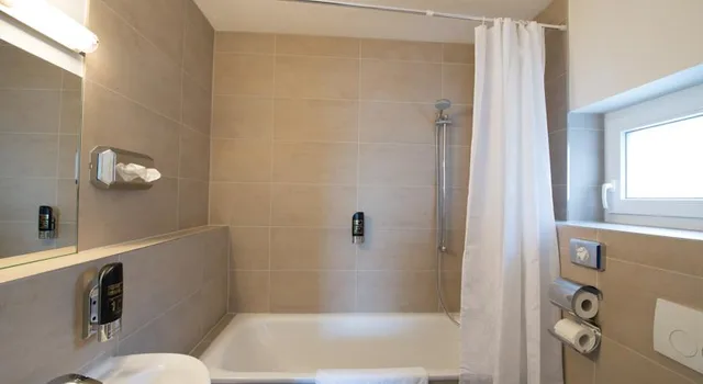 غرفة قياسية بسريرين منفصلين، Goethe Business Hotel 1/1