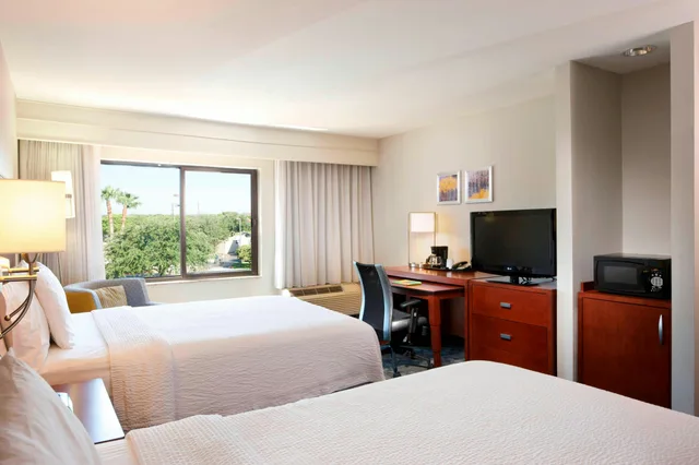 غرفة بسريرين كوين، Courtyard Brownsville 1/4