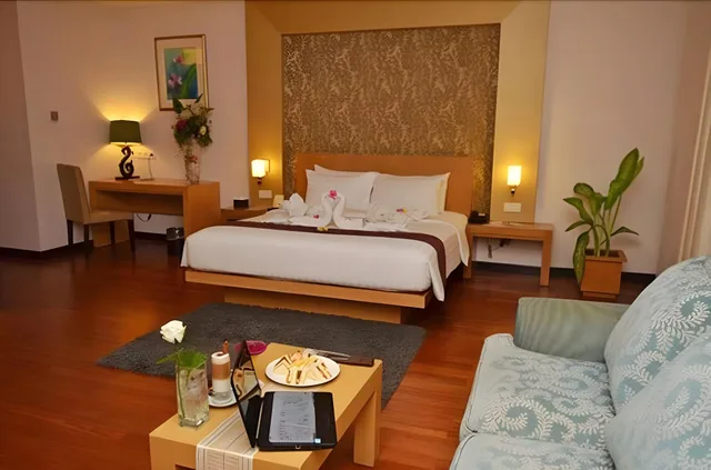 جناح جونيور، The Axana Hotel 3/3