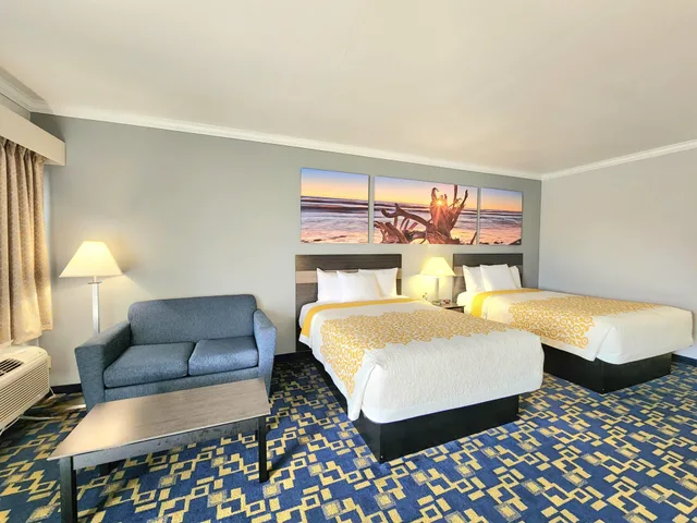 غرفة بسريرين كوين، Days Inn By Wyndham Robstown 8/8