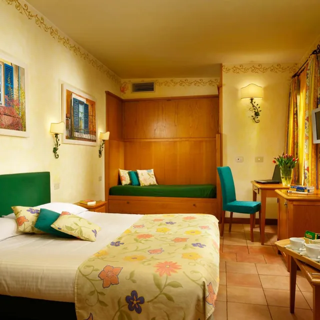 غرفة رباعية، Hotel Santa Maria 1/4