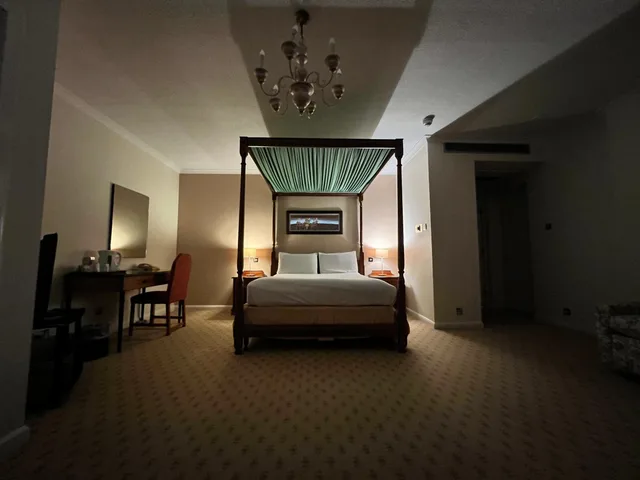 4 Poster، Brook Mollington Banastre Hotel & Spa 3/3