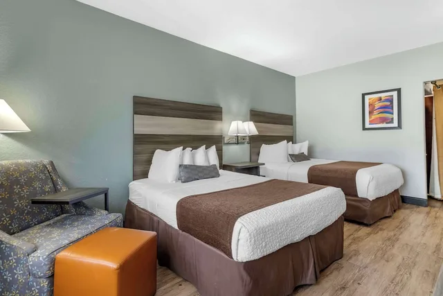 Standard, 2 Queen Beds, Accessible, Best Western Plus Victoria Inn & Suites 3/4