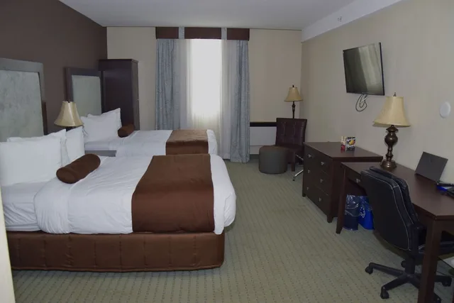 Coast, Superior, 2 Queen Beds, Top Floor، Coast Lethbridge Hotel and Conference Centre 4/10