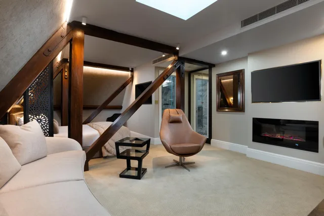 جناح جونيور بسرير كوين، The Lansbury Heritage Hotel and Spa by Sunday Canary Wharf, London 5/7