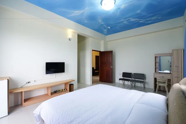 Classic, Queen Bed, Penghu Sun House 1/3