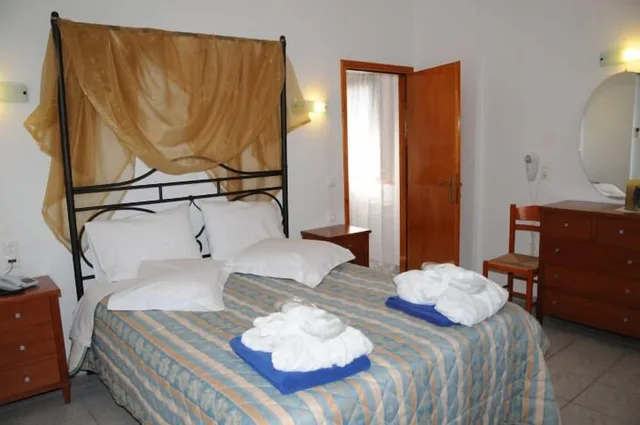 استوديو، SKIATHOS ISLAND SUITES 1/3