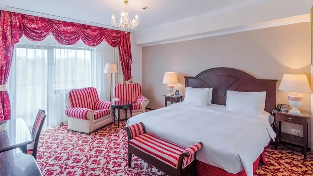 غرفة بسرير كينج، Hilton Sibiu 2/9