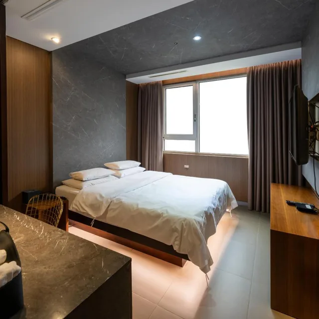 Semi Room, Suite، Hotel The Designers Hongdae 3/5