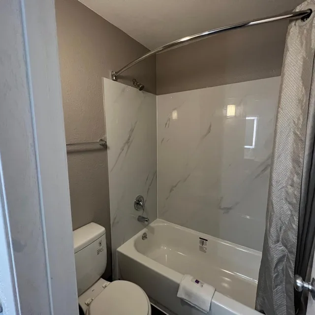 غرفة ديلوكس بسريرين كوين، Studio6 Altoona, IA - Des Moines East 8/10