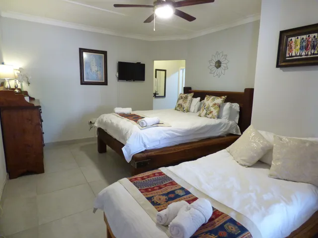غرفة قياسية بسريرين منفصلين، Tsumeb Backpackers 7/10