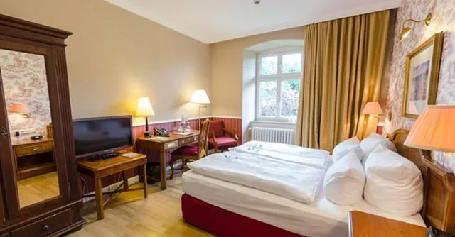 غرفة كومفورت بسرير كوين، Klosterhotel Woltingerode 4/6