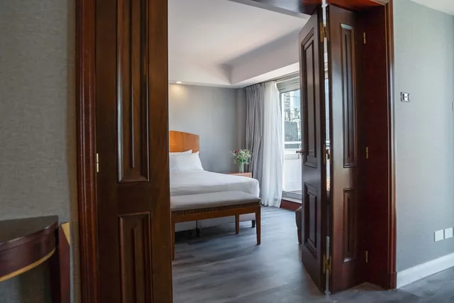 جناح ركني بسرير كينج بشرفة، DoubleTree by Hilton Buenos Aires 1/1