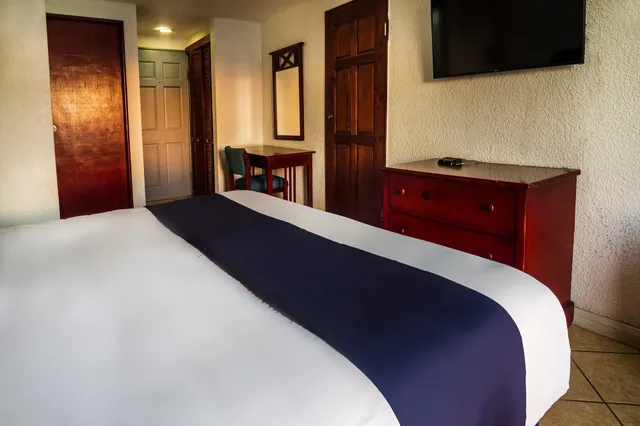 غرفة سوبيريور بسرير كينج، Hotel Costa Ensenada 3/4